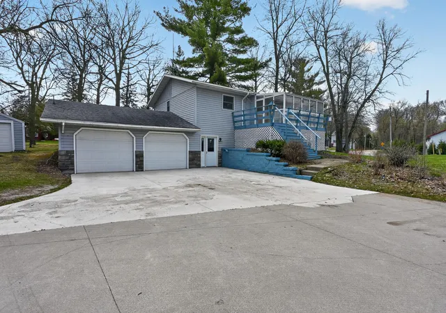Homes for sale in Miltona, MN | 2895 N Lake Miltona Dr Ne, Miltona, MN 56354 | MLS# 7063677