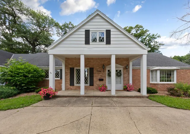1st image of 2100 Linn Dr, Owatonna, MN 55060 | MLS# 7063764