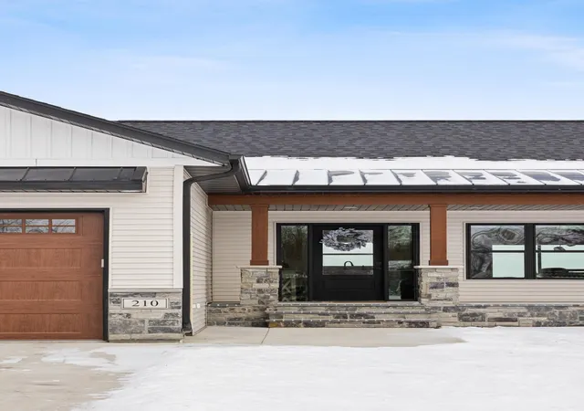 Photo 4 of Single family home for sale at 1555 72nd Avenue S, Fargo, ND 58104 | MLS# 7063834 | Listing updated on 2026-08-25