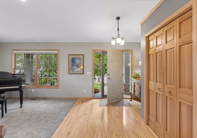 Homes for sale in Hudson, WI | 612 Park View Ct, Hudson, WI 54016 | MLS# 7063841