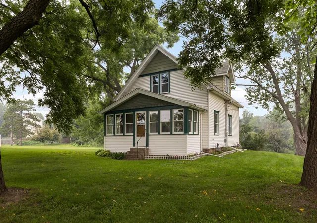 Photo 2 of Single family home for sale at 1240 Mcknight Rd N, Saint Paul, MN 55119 | MLS# 7063853 | Listing updated on 2026-08-10