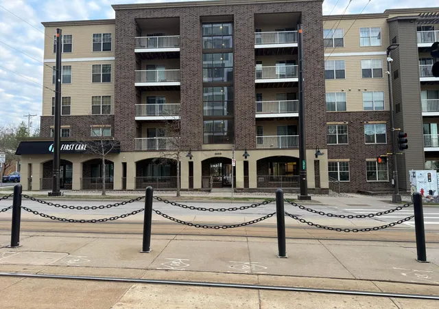 Photo 1 of Condo for sale at 2900 University Ave Se #402, Minneapolis, MN 55414 | MLS# 7063915 | Listing updated on 2026-10-15