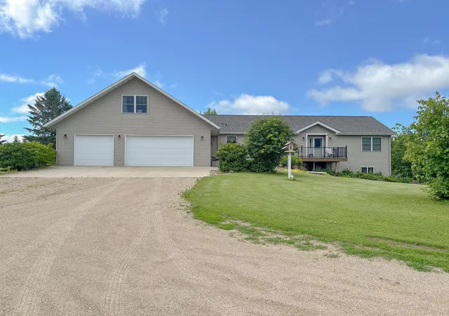 4th image of 48413 205Th Ave, Pelican Rapids, MN 56572 | MLS# 7064091