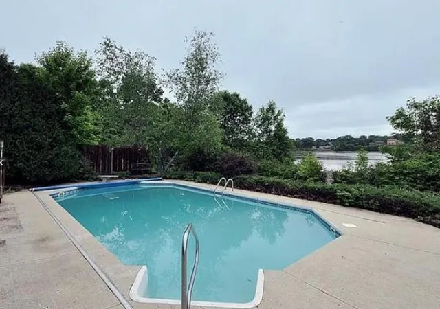 3rd image of 7932 Orchid Ln N, Maple Grove, MN 55311 | MLS# 7064149