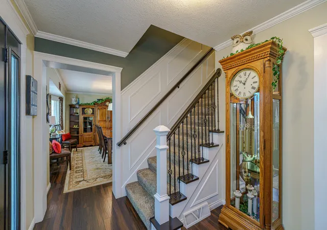 Photo 5 of Single family home for sale at 613 Chicago Dr, Burnsville, MN 55306 | MLS# 7064189 | Listing updated on 2026-08-31