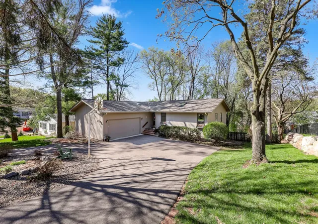 Homes for sale in Chanhassen, MN | 531 Indian Hill Rd, Chanhassen, MN 55317 | MLS# 7064194