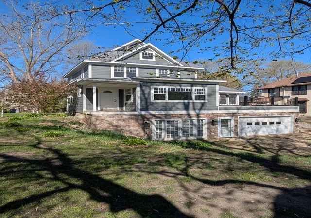 2nd image of 405 Vine Ave, Albert Lea, MN 56007 | MLS# 7064332