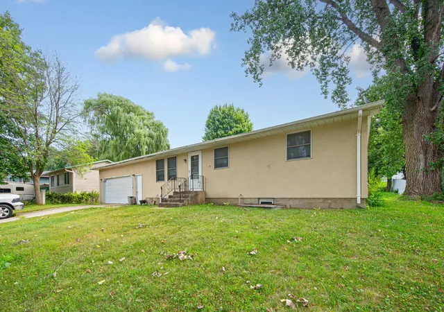 2nd image of 303 12th Ave Se, Faribault, MN 55021 | MLS# 7064350