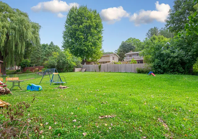 4th image of 303 12Th Ave Se, Faribault, MN 55021 | MLS# 7064350