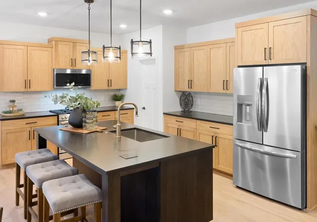 5th image of 17838 Hamburg Ave, Lakeville, MN 55044 | MLS# 7064409