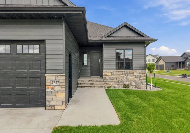 Photo 3 of Single family home for sale at 4257 Pine Pkwy S, Fargo, ND 58104 | MLS# 7064532 | Listing updated on 2026-09-17