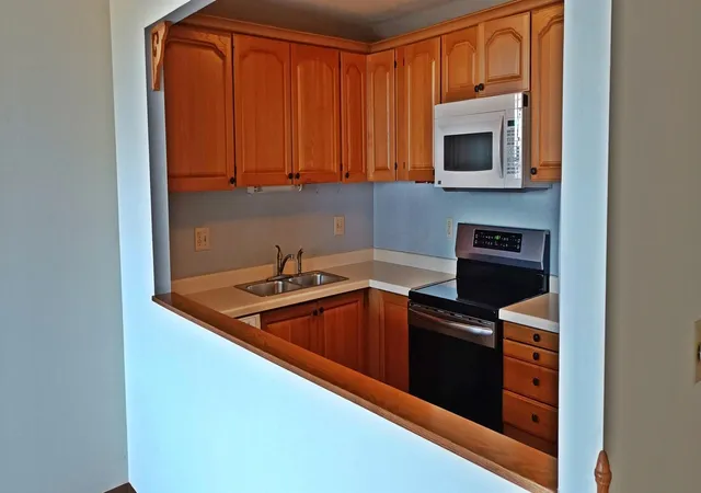 4th image of 1425 W 28Th St #618, Minneapolis, MN 55408 | MLS# 7064583