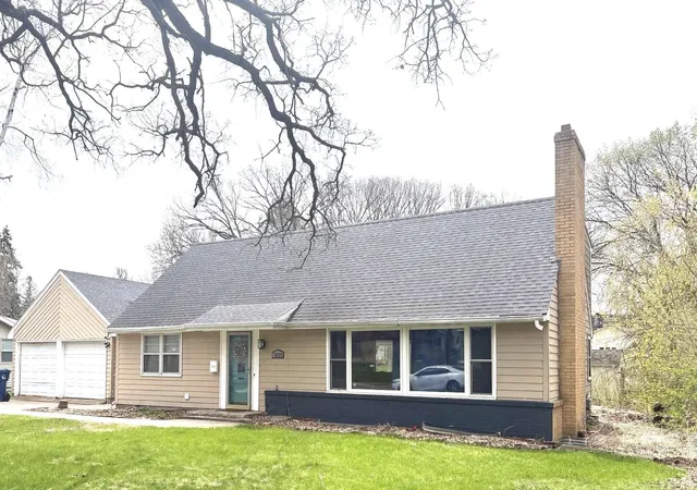 Photo 1 of Single family home for sale at 1039 W Summit Ave, Fergus Falls, MN 56537 | MLS# 7064631 | Listing updated on 2026-09-28