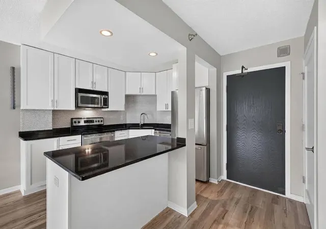 Photo 3 of Condo for sale at 401 S 1st Street #518, Minneapolis, MN 55401 | MLS# 7064656 | Listing updated on 2026-09-22
