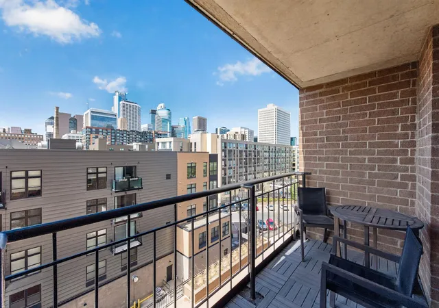 Homes for sale in Minneapolis, MN | 401 S 1St St #518, Minneapolis, MN 55401 | MLS# 7064656