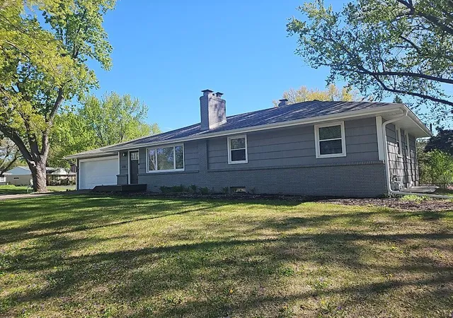 Photo 3 of Sale Pending at 216 Hawes Ave, Saint Paul, MN 55126 | MLS# 7064698 | Listing updated on 2026-08-25