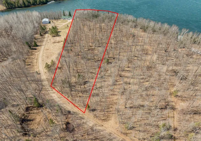 2nd image of 32512 Wakeman Shores Dr, Grand Rapids, MN 55744 | MLS# 7064845