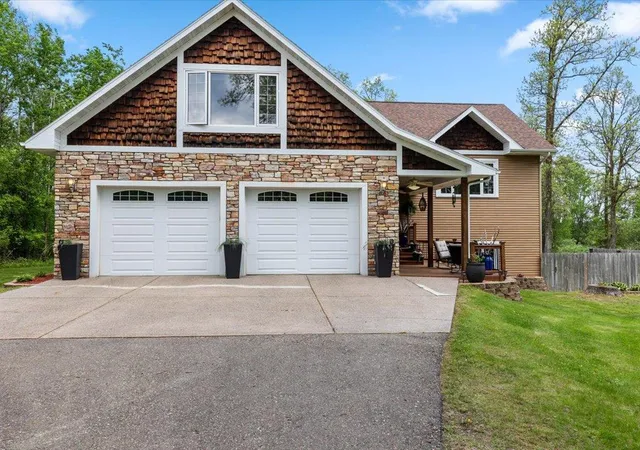 2nd image of 7414 Burr Ln, Brainerd, MN 56401 | MLS# 7064995