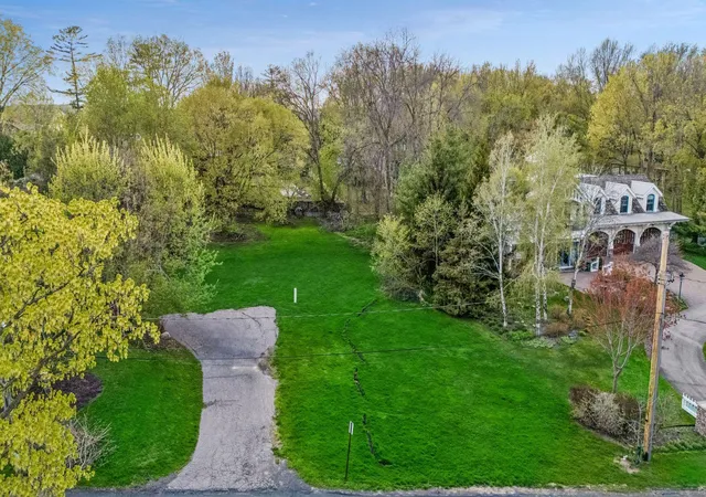 Photo 3 of Land for sale at 2308 Huntington Point Rd E, Wayzata, MN 55391 | MLS# 7065001 | Listing updated on 2026-08-12