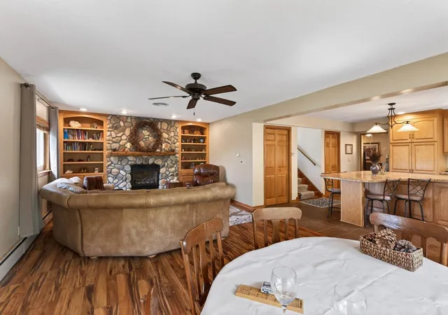2nd image of 9551 Riverview Rd, Eden Prairie, MN 55347 | MLS# 7065036