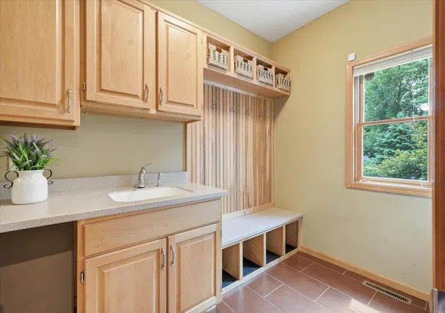 Homes for sale in Hudson, WI | 987 Parkview Ln, Hudson, WI 54016 | MLS# 7065165
