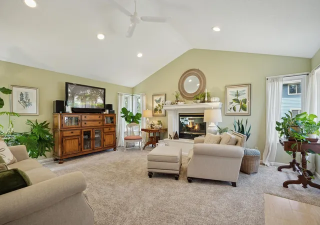 1st image of 10 Western Ter, Minneapolis, MN 55426 | MLS# 7065229