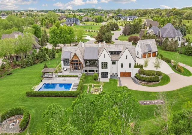 Photo 3 of Sale Pending at 8079 Cress View Ln, Prior Lake, MN 55372 | MLS# 7065250 | Listing updated on 2026-08-04