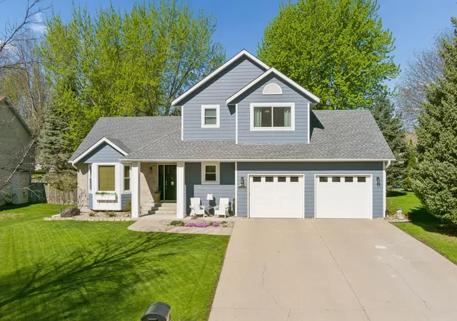 2nd image of 313 Chancery Ln, Mankato, MN 56001 | MLS# 7065327