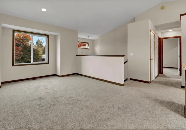 4th image of 275 Kira Ct, Paynesville, MN 56362 | MLS# 7065358