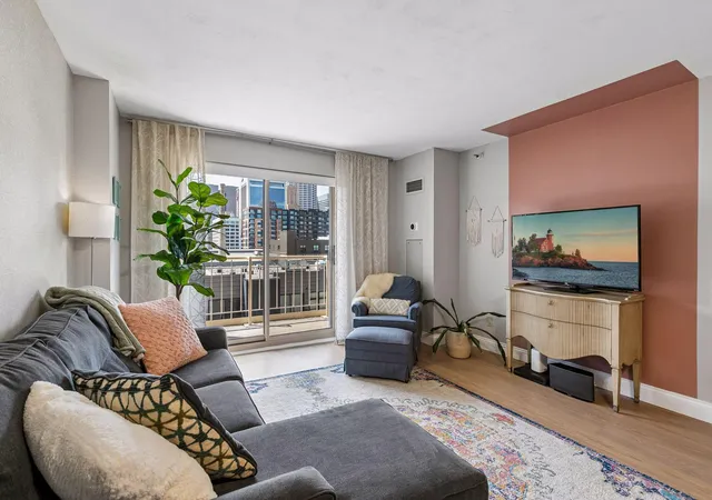 4th image of 401 S 1St St #616, Minneapolis, MN 55401 | MLS# 7065372