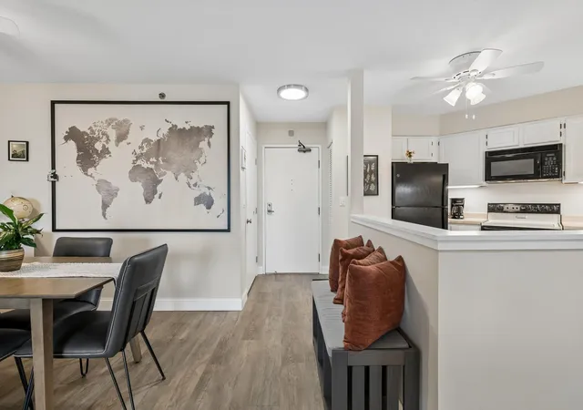Photo 3 of Condo for sale at 6500 Woodlake Dr #710, Minneapolis, MN 55423 | MLS# 7065522 | Listing updated on 2026-08-24