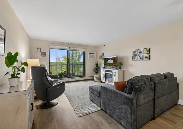 Homes for sale in Richfield, MN | 6500 Woodlake Dr #710, Richfield, MN 55423 | MLS# 7065522