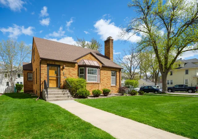 2nd image of 1201 Center St W, Rochester, MN 55902 | MLS# 7065578
