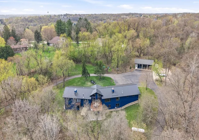 Homes for sale in Rochester, MN | 3015 Valleywood Dr Sw, Rochester, MN 55902 | MLS# 7065608
