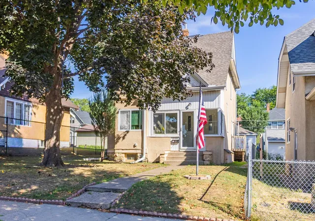 Photo 1 of Sale Pending at 1119 Charles Ave, Saint Paul, MN 55104 | MLS# 7065635 | Listing updated on 2026-09-28