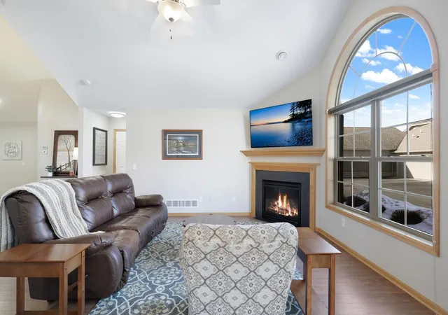 5th image of 24027 Rivers Edge Rd, Rogers, MN 55374 | MLS# 7065748