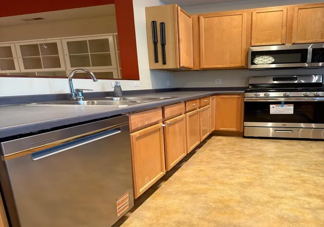 Photo 3 of Condo for sale at 2650 University Ave W #101, Saint Paul, MN 55114 | MLS# 7065831 | Listing updated on 2026-10-15
