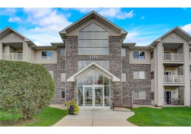 Photo 1 of Condo for sale at 1321 Lake Dr W #111, Chanhassen, MN 55317 | MLS# 7066005 | Listing updated on 2026-10-07