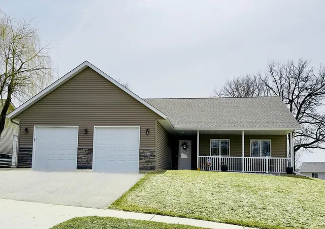 Photo 1 of Single family home for sale at 800 Wollak Way, Sauk Rapids, MN 56379 | MLS# 7066068 | Listing updated on 2026-10-31