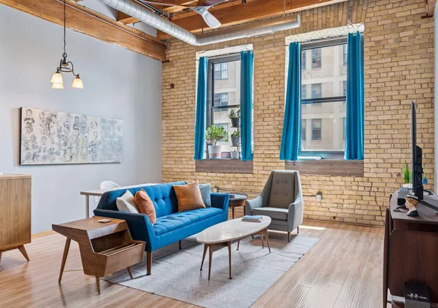 1st image of 406 Wacouta St #207, Saint Paul, MN 55101 | MLS# 7066074