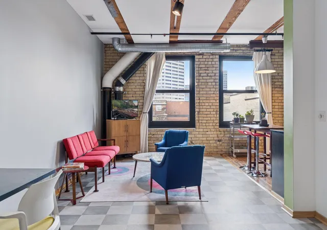 3rd image of 406 Wacouta St #611, Saint Paul, MN 55101 | MLS# 7066086