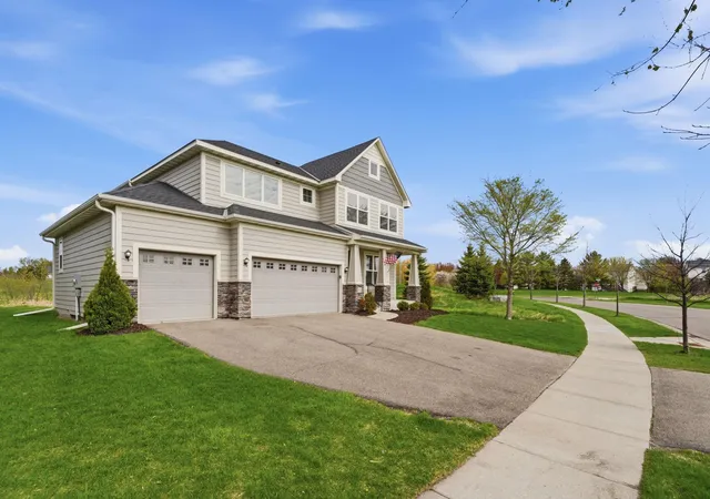 2nd image of 4042 Grand Chevalle Pkwy, Chaska, MN 55318 | MLS# 7066104