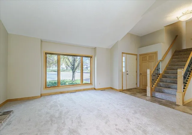 Homes for sale in Eagan, MN | 4112 Havenhill Cir, Eagan, MN 55123 | MLS# 7066123