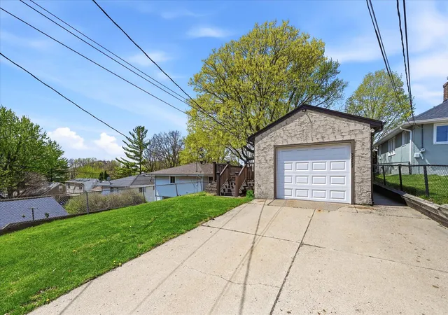 4th image of 3257 Hayes St Ne, Minneapolis, MN 55418 | MLS# 7066161