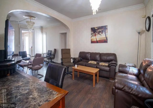4th image of 707 E Center St, Rochester, MN 55904 | MLS# 7066246