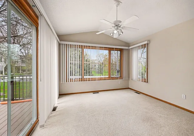 Homes for sale in Woodbury, MN | 8819 Stonebrooke Ct, Woodbury, MN 55125 | MLS# 7066259