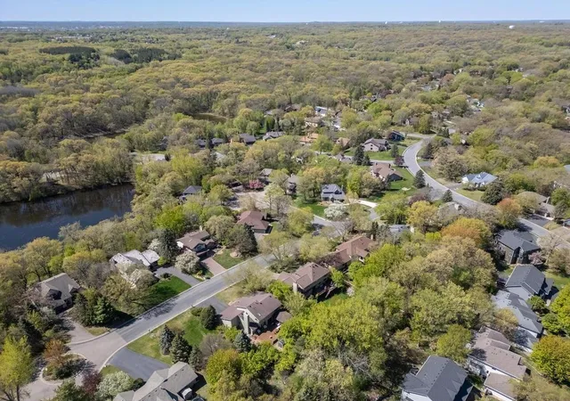28th image of 1523 Wellington Wy, Saint Paul, MN 55122 | MLS# 7066286