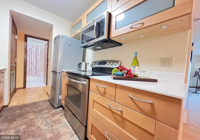 Photo 4 of Condo for sale at 26 10th Street W #607, Saint Paul, MN 55102 | MLS# 7066335 | Listing updated on 2026-08-23