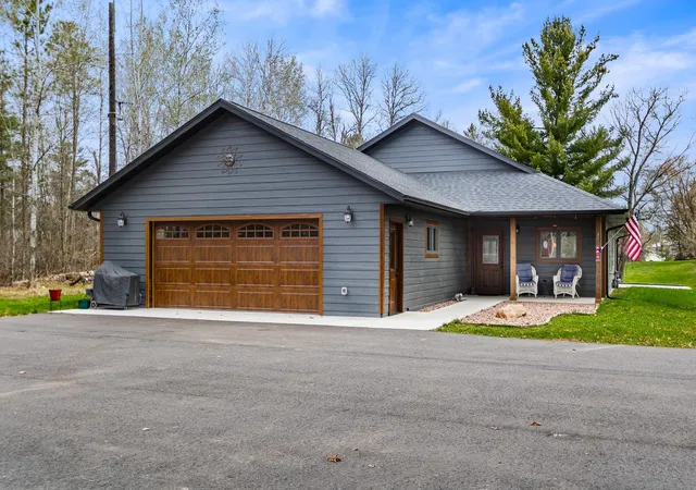 2nd image of 8071 County Hwy 61, Willow River, MN 55795 | MLS# 7066351
