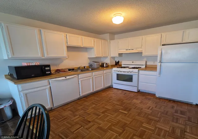 5th image of 8704 Bass Creek Ave N, Brooklyn Park, MN 55428 | MLS# 7066395